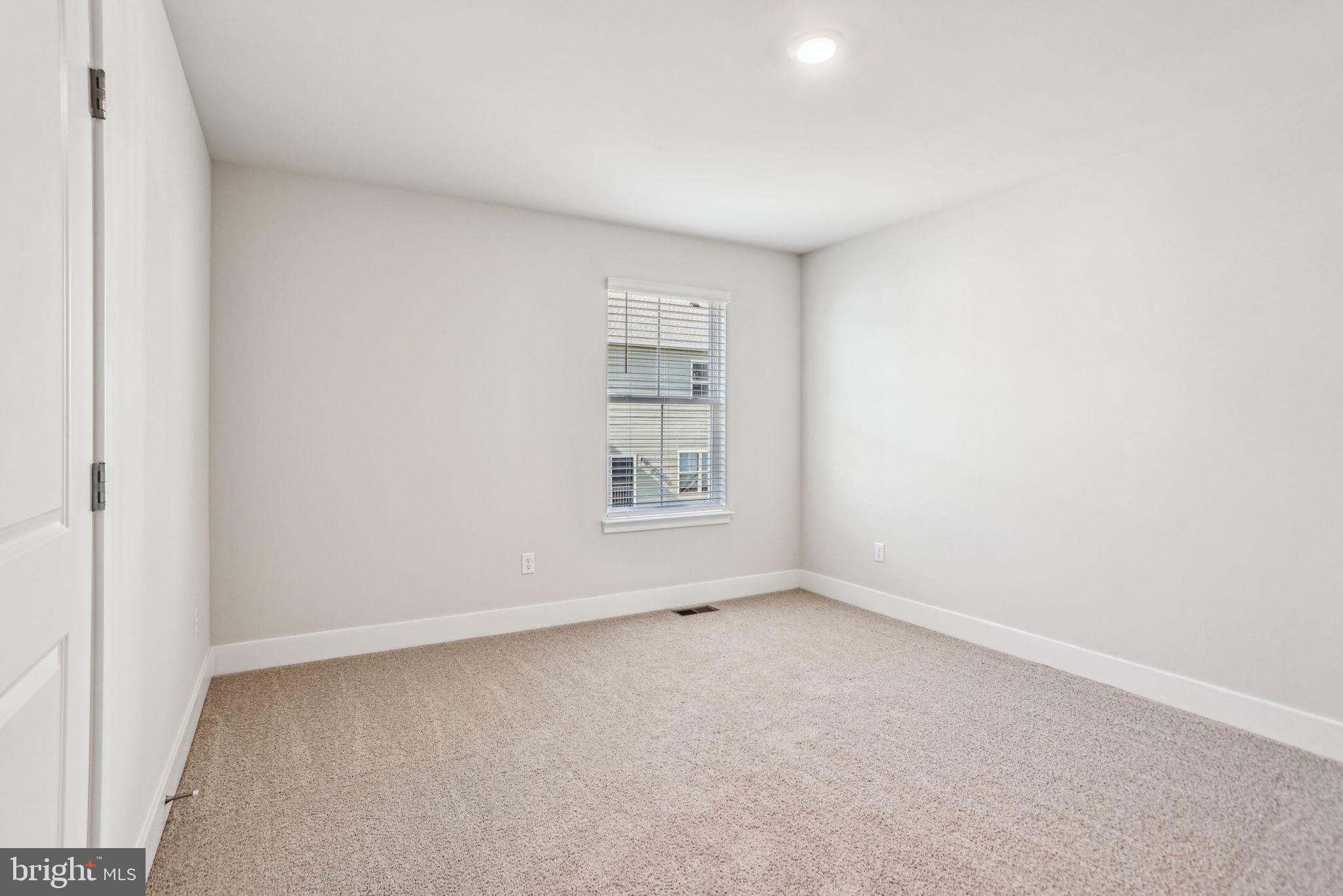 RETREAT AT WINDING CREEK - Residential