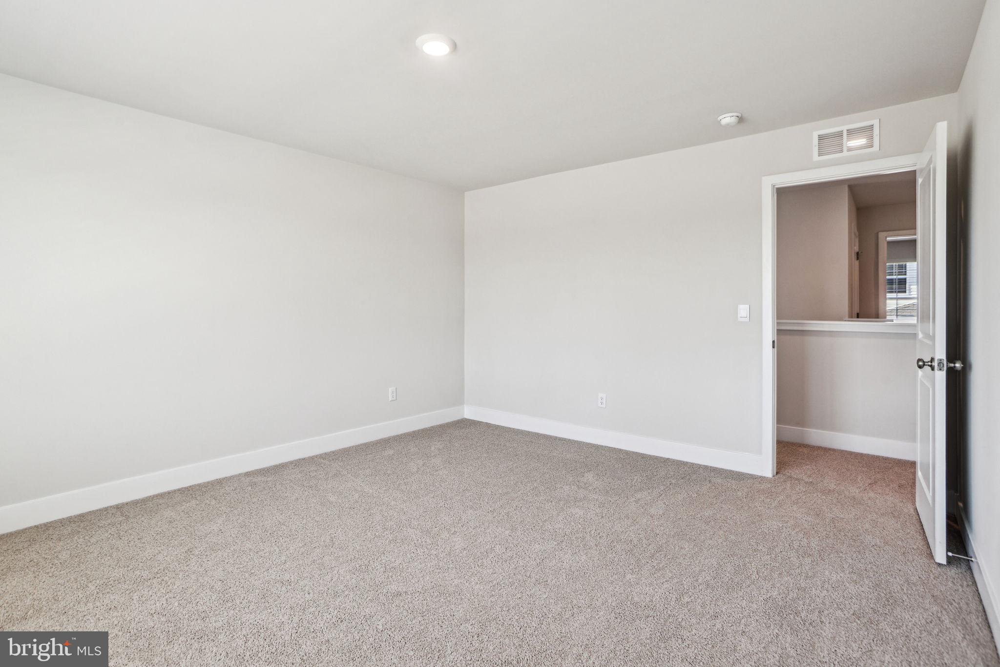 RETREAT AT WINDING CREEK - Residential