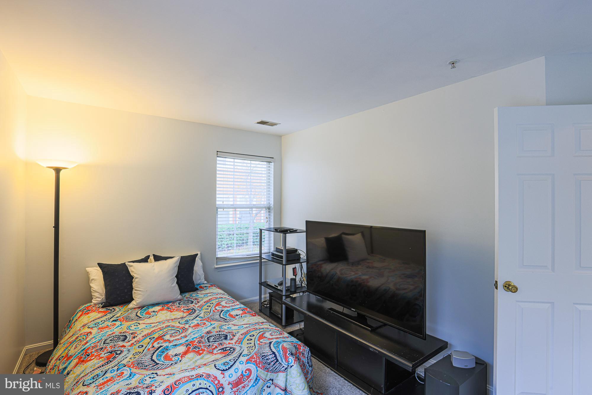 ELKRIDGE TOWN CENTER - Residential