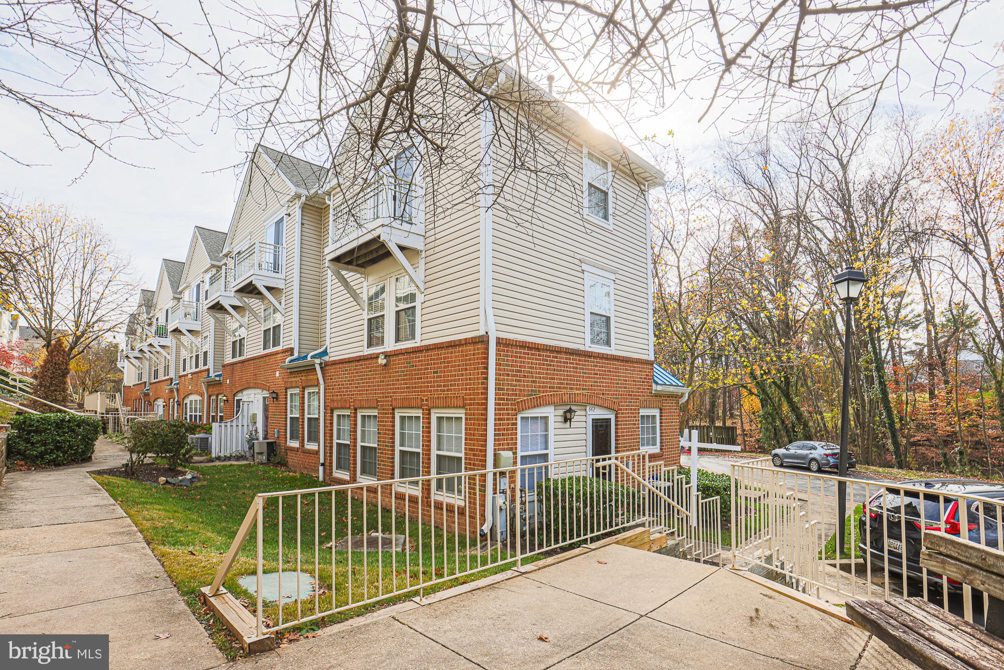 ELKRIDGE TOWN CENTER - Residential