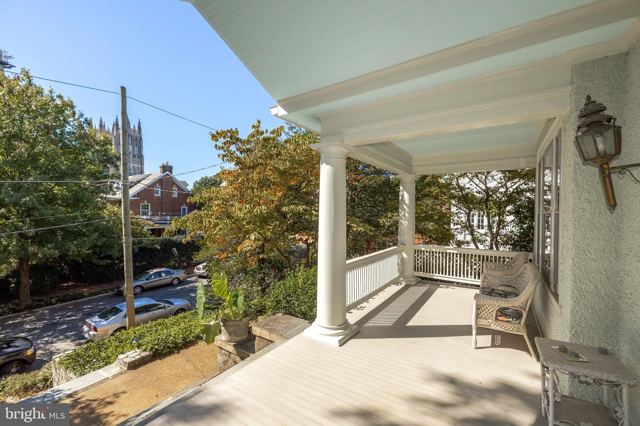 CLEVELAND PARK - Residential