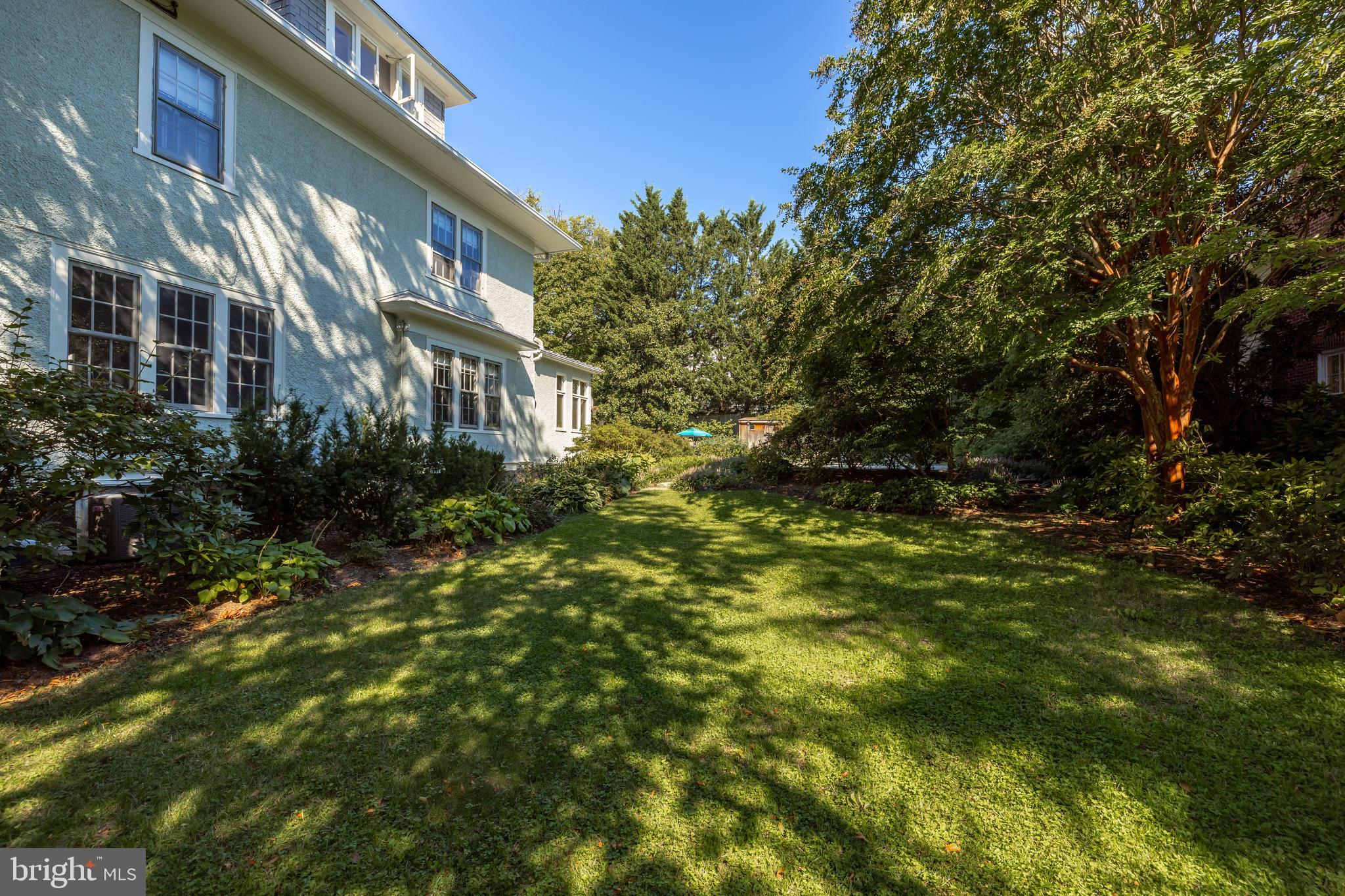CLEVELAND PARK - Residential