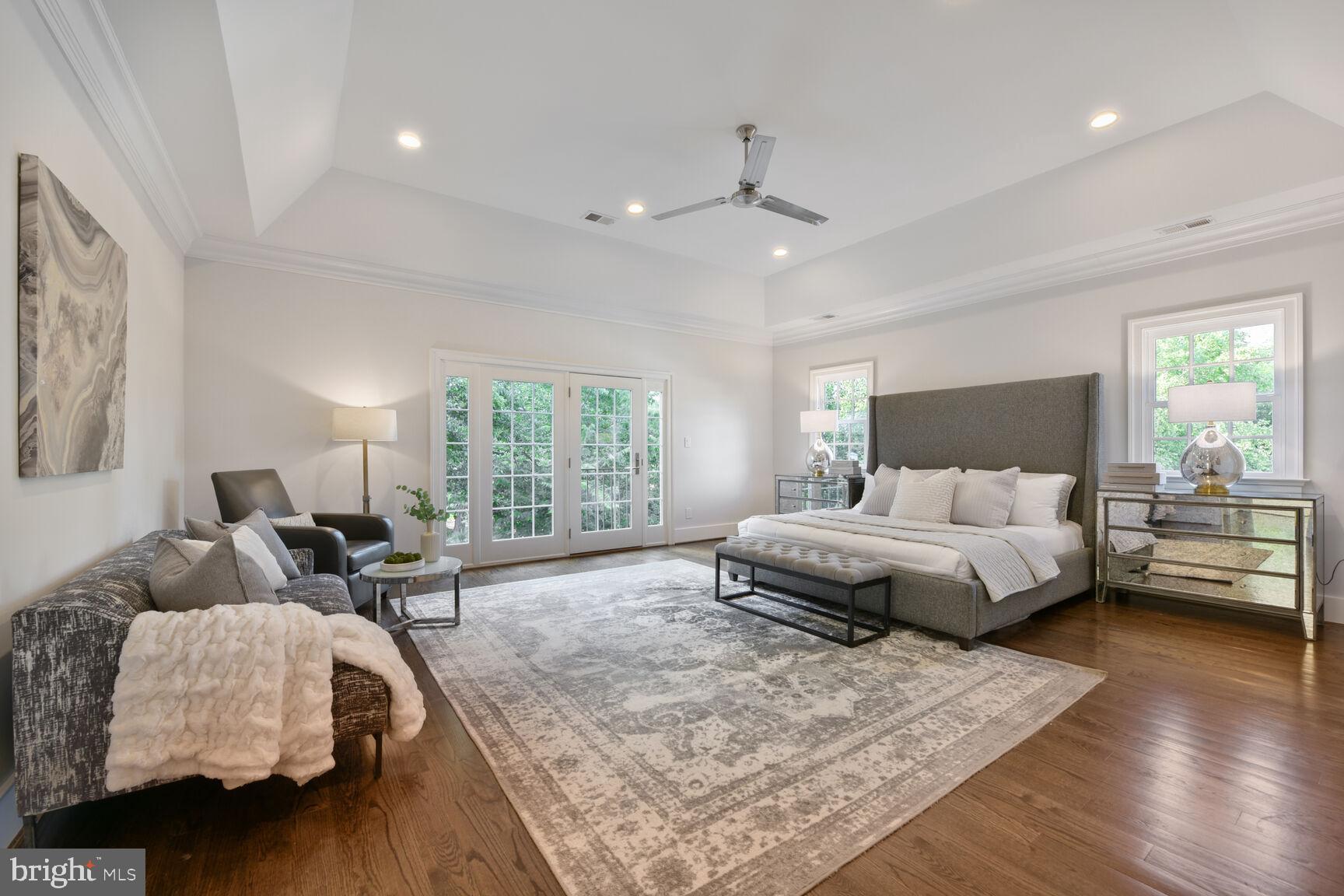 LEE HEIGHTS - Residential