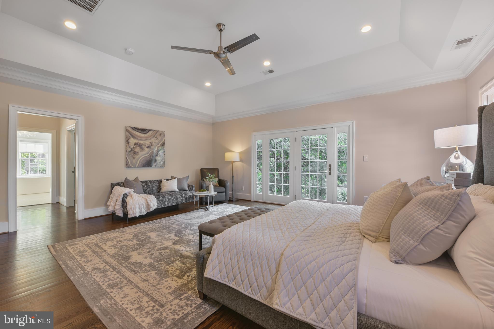 LEE HEIGHTS - Residential