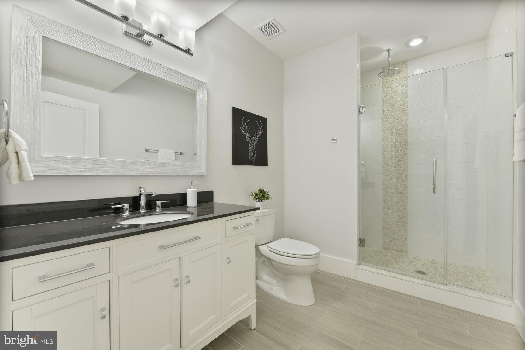 LEE HEIGHTS - Residential