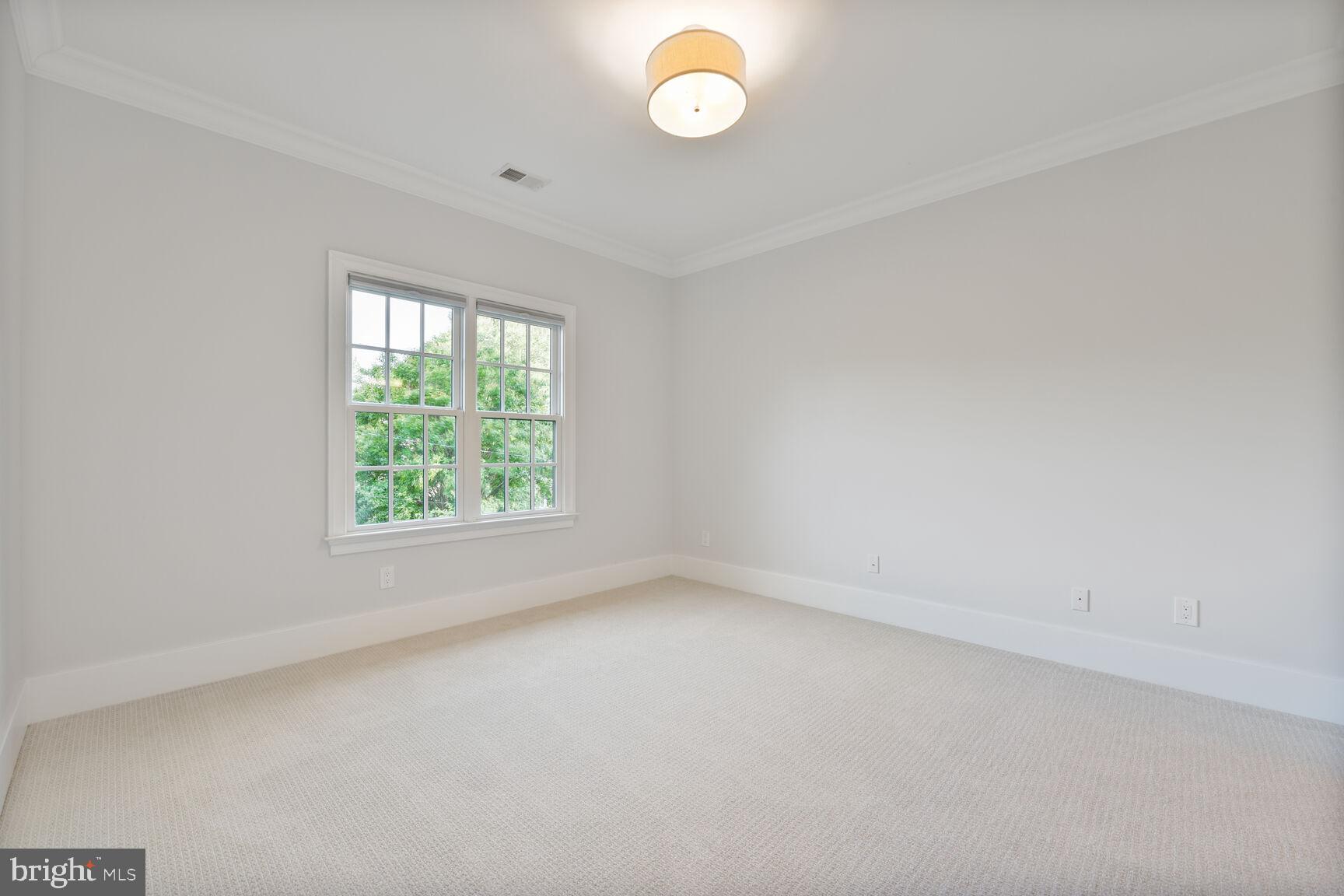 LEE HEIGHTS - Residential