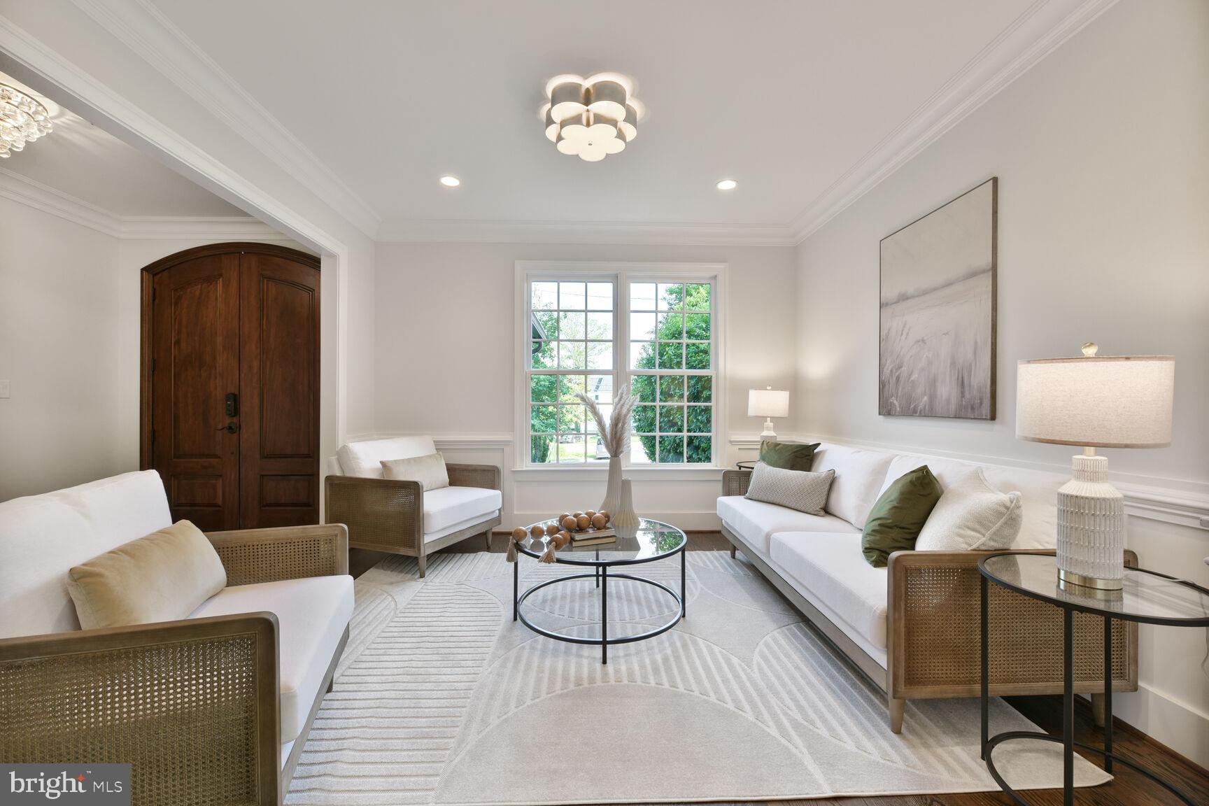 LEE HEIGHTS - Residential