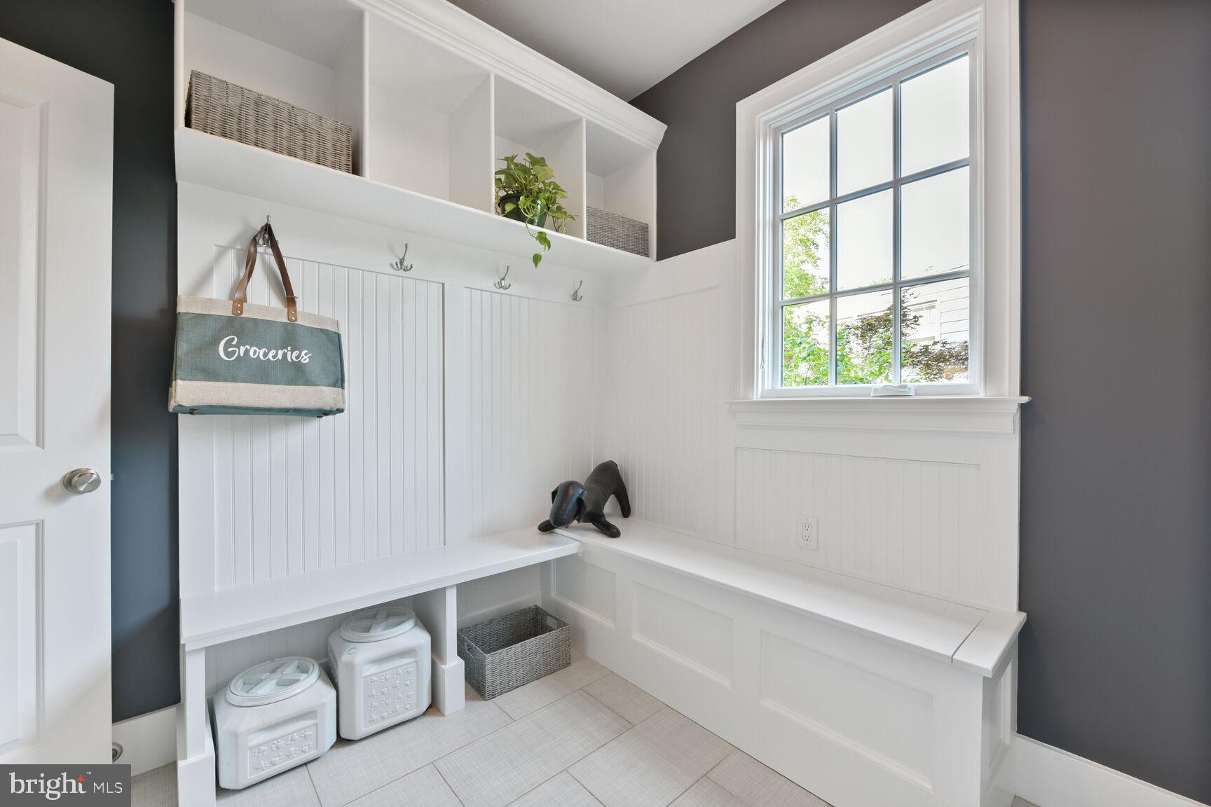 LEE HEIGHTS - Residential