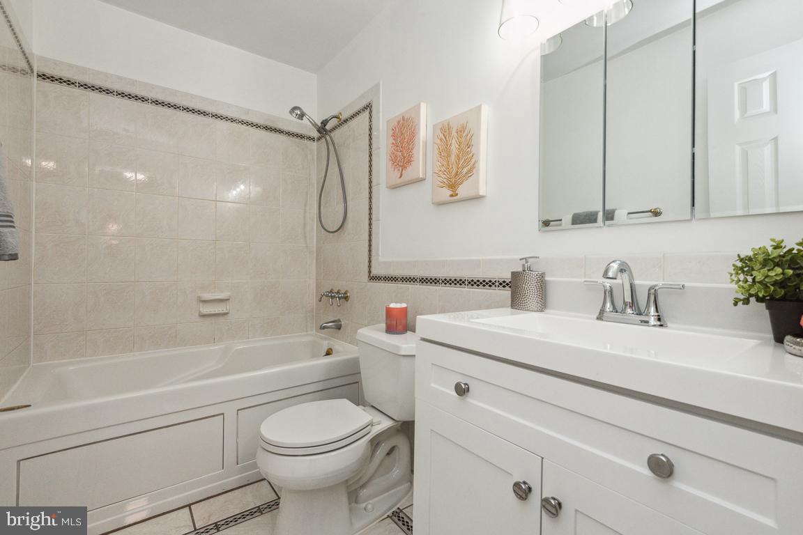 THE TOWNS AT WALKER MILL - Residential