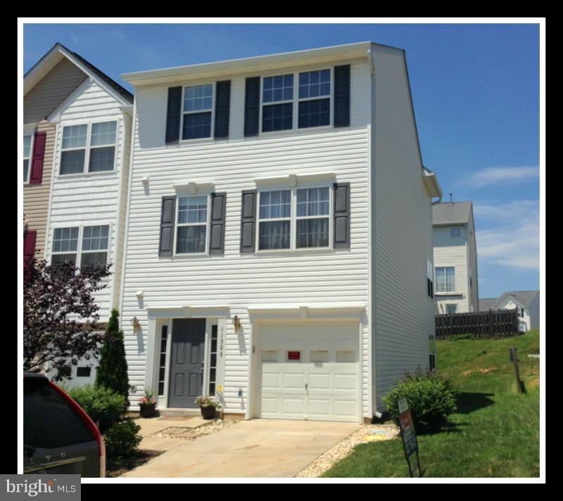 SALEM FIELDS - Residential