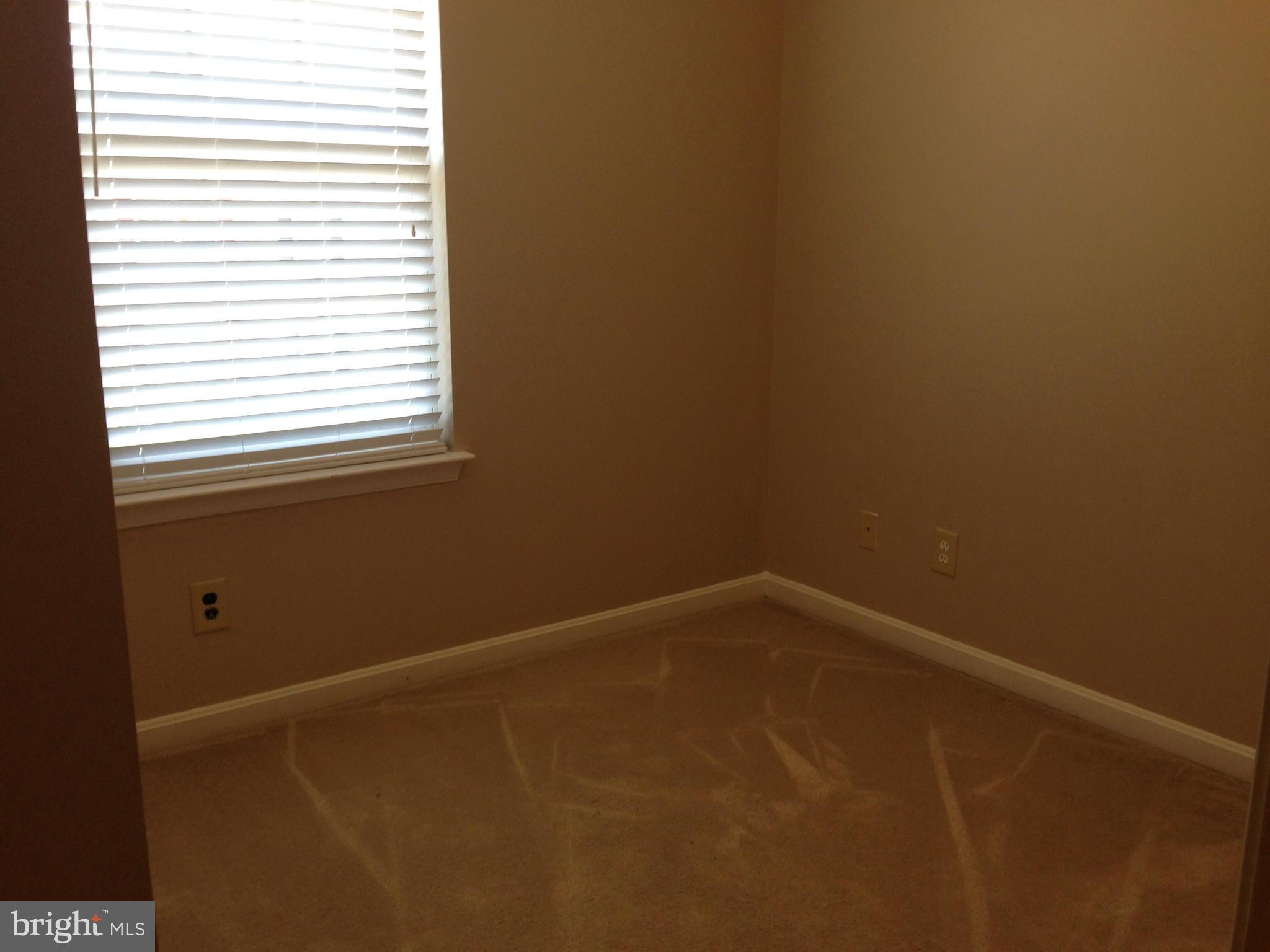 SALEM FIELDS - Residential