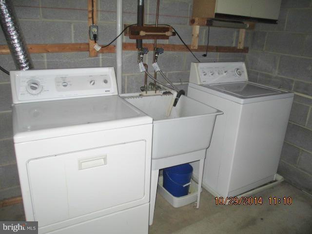 CHURCHILL TOWN SECTOR - Residential