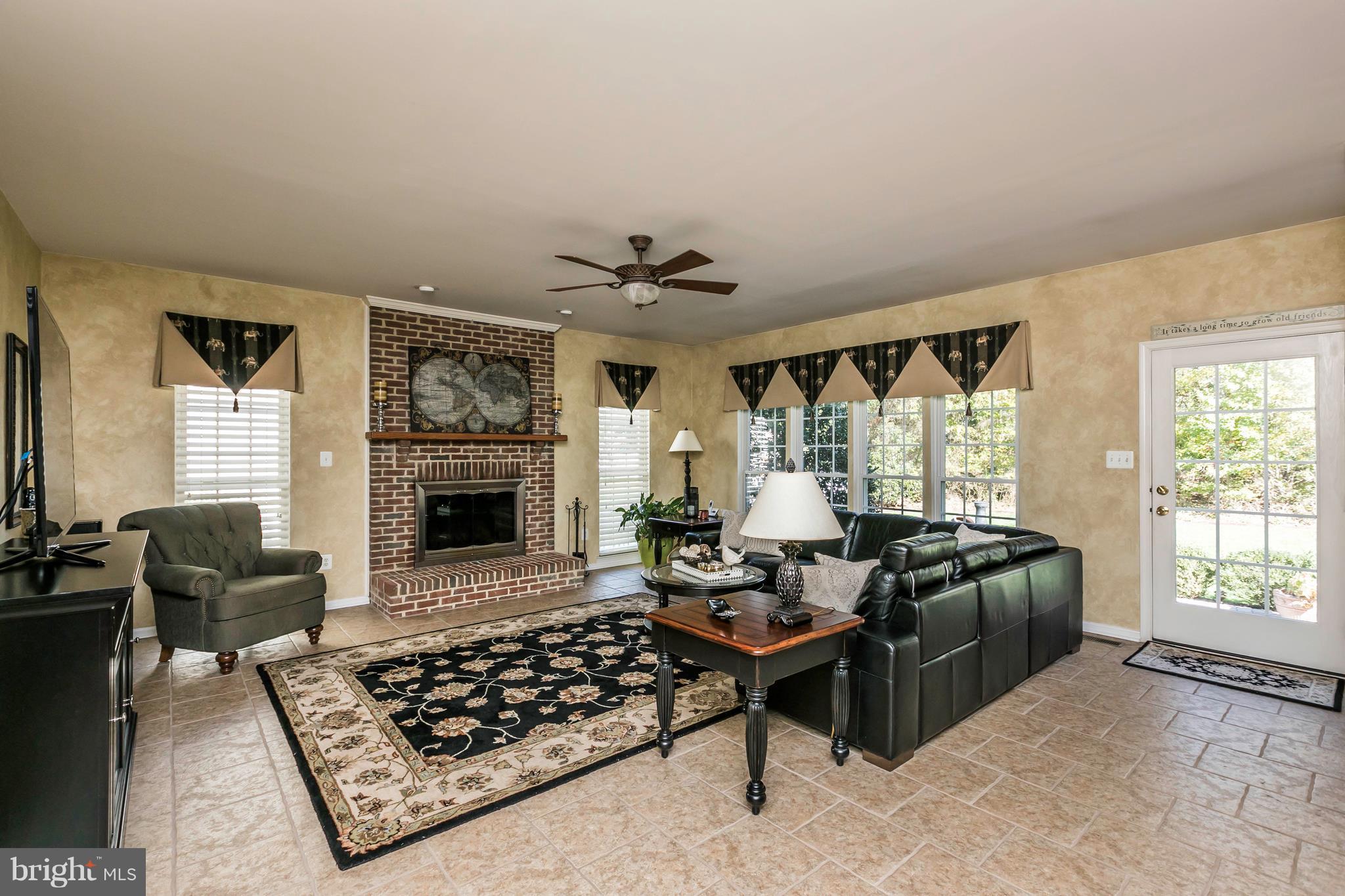 CHAPEL GROVE - Residential