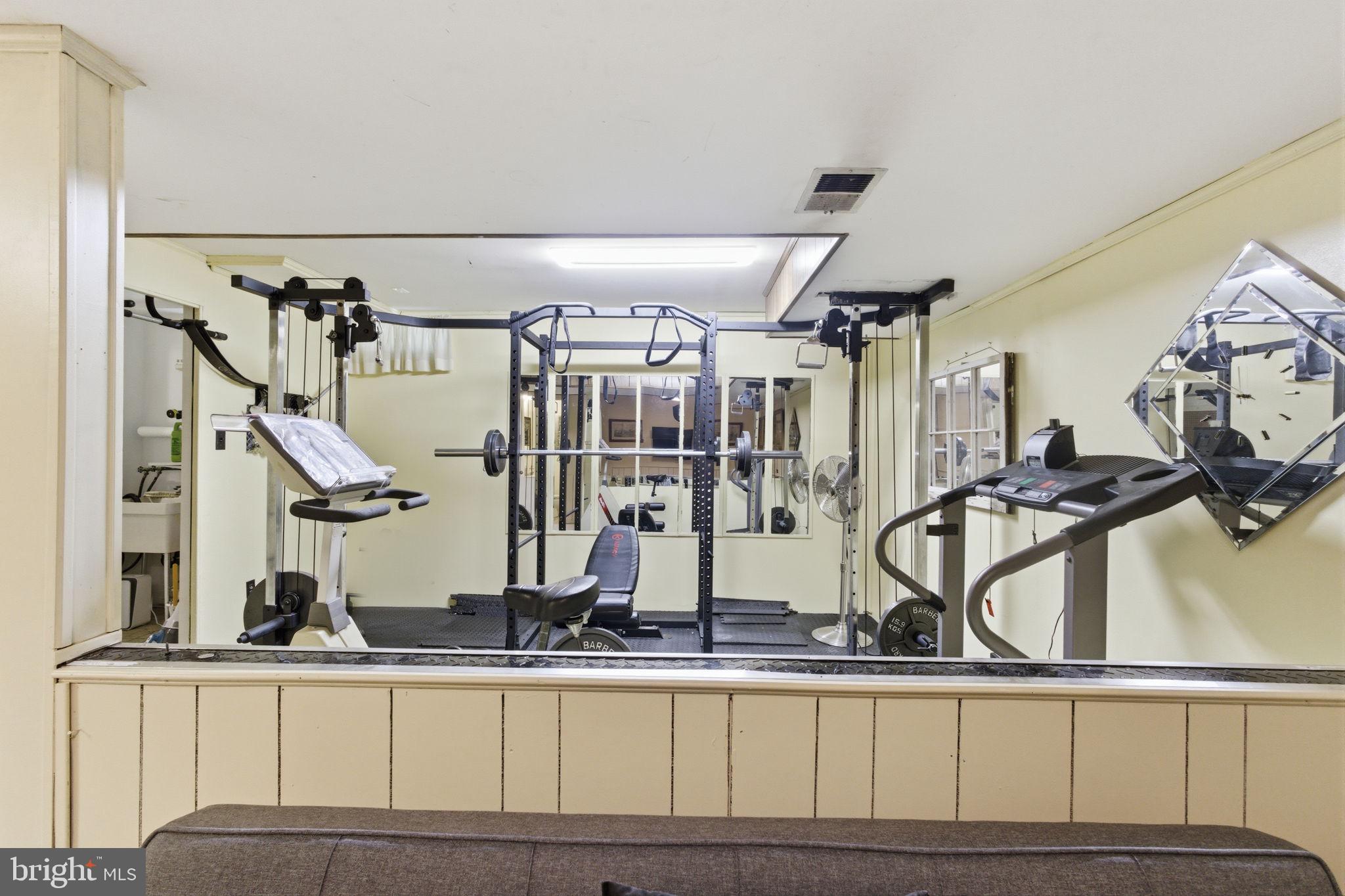 FOX LAIR - Residential