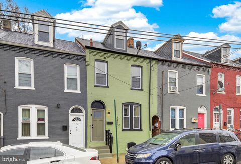 Townhouse For Sale - 345 Beaver Street<br/> Lancaster County, LANCASTER, PA 17603