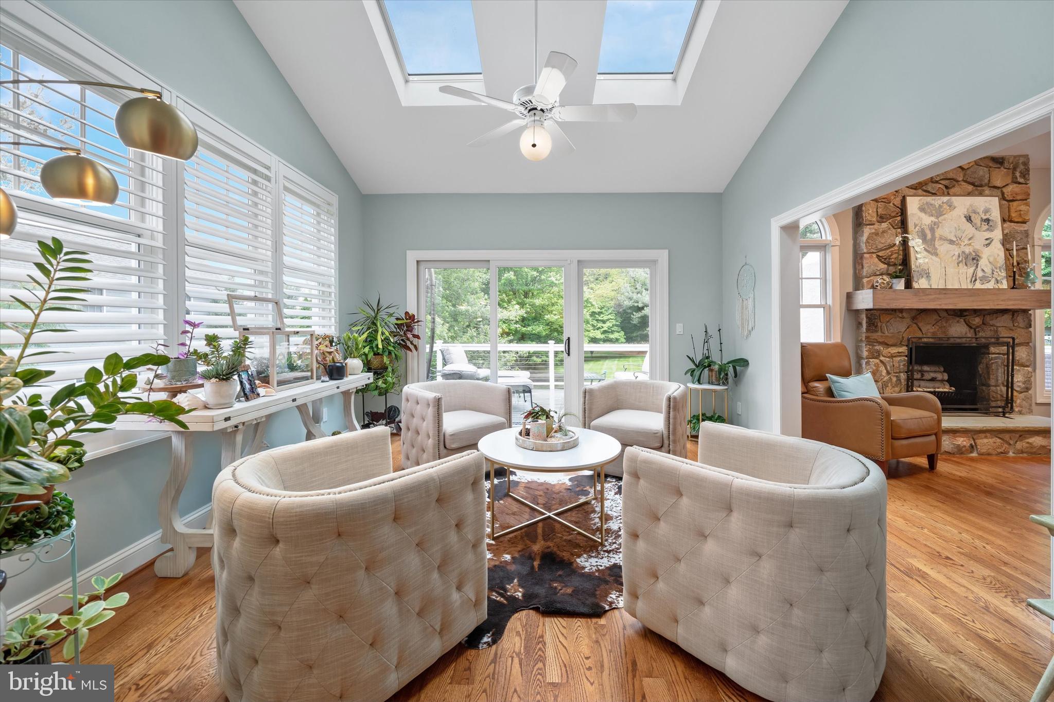 HICKORY HILL - Residential