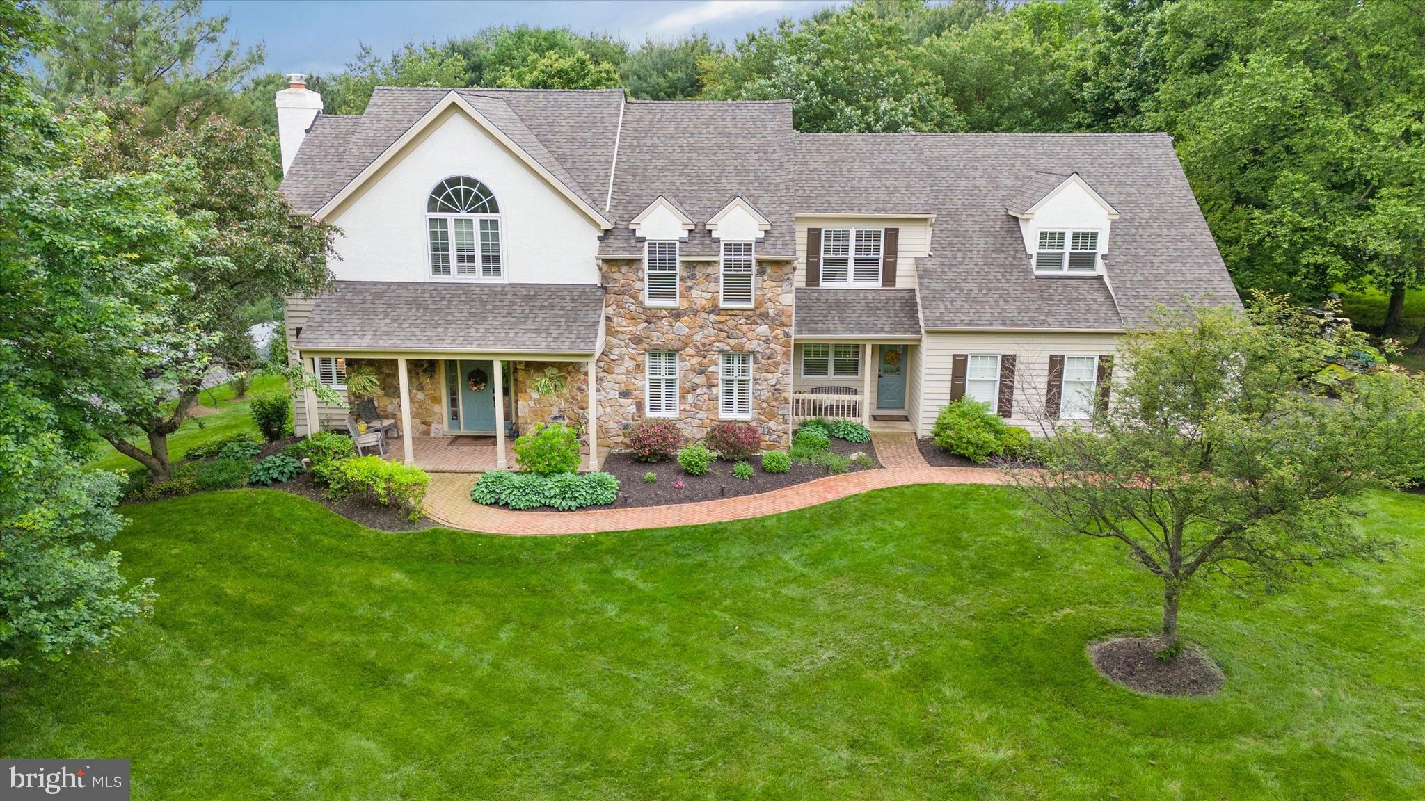 HICKORY HILL - Residential