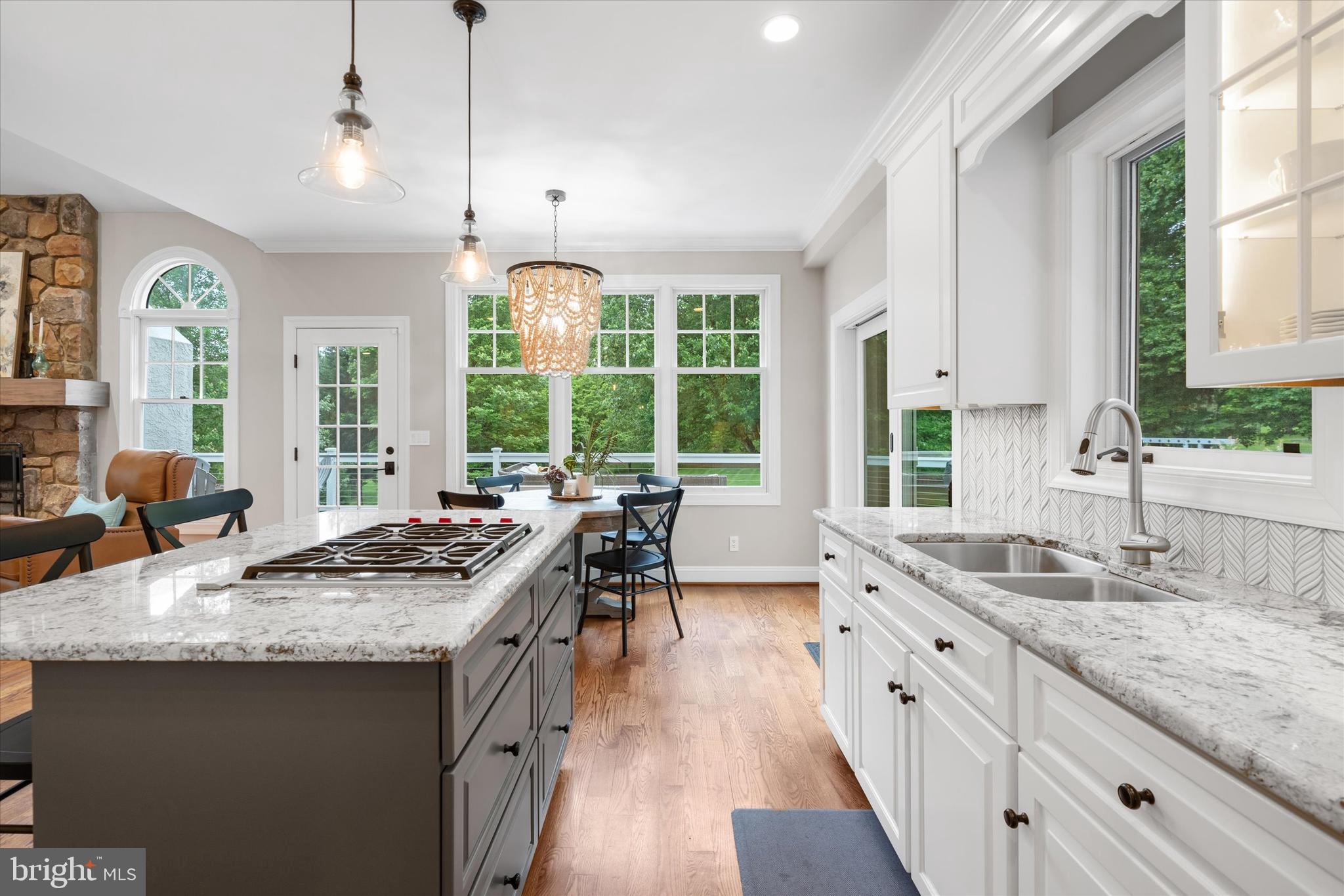 HICKORY HILL - Residential