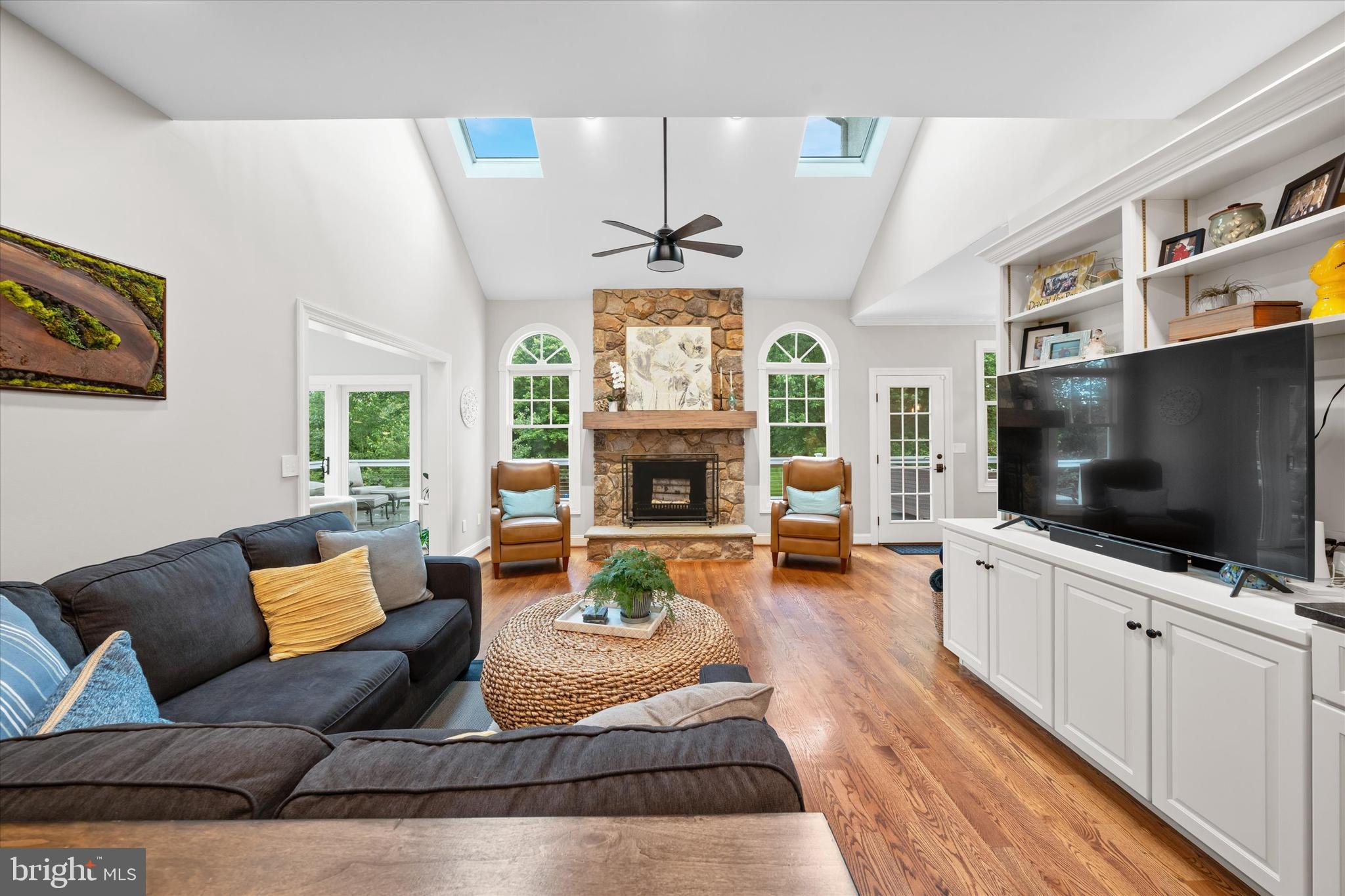 HICKORY HILL - Residential