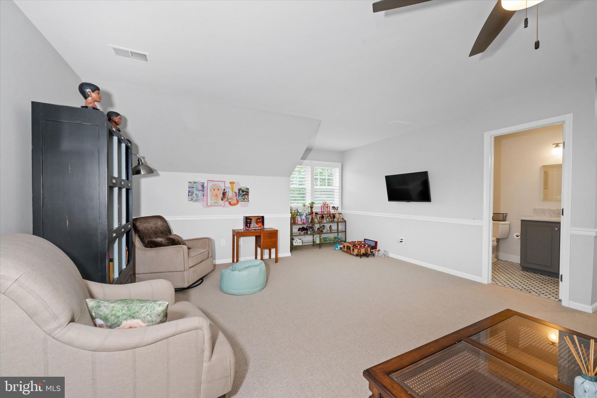 HICKORY HILL - Residential