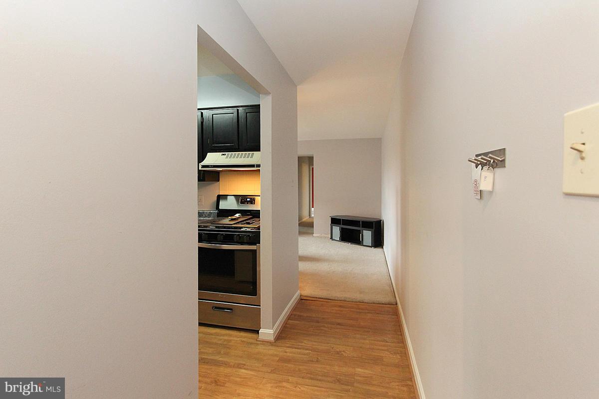 CANTERBURY SQUARE - Residential Lease