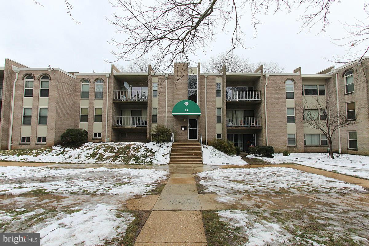 CANTERBURY SQUARE - Residential Lease