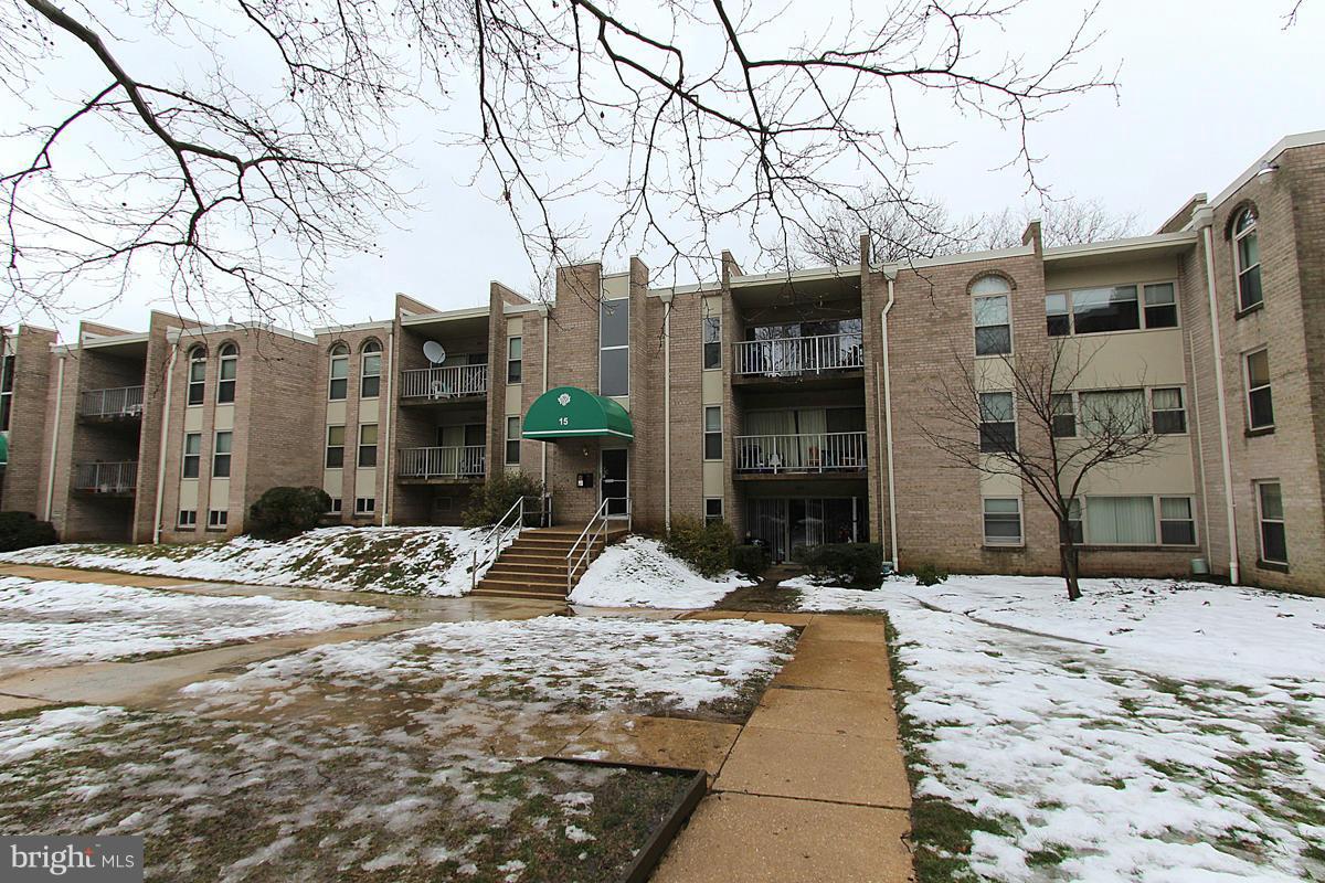 CANTERBURY SQUARE - Residential Lease