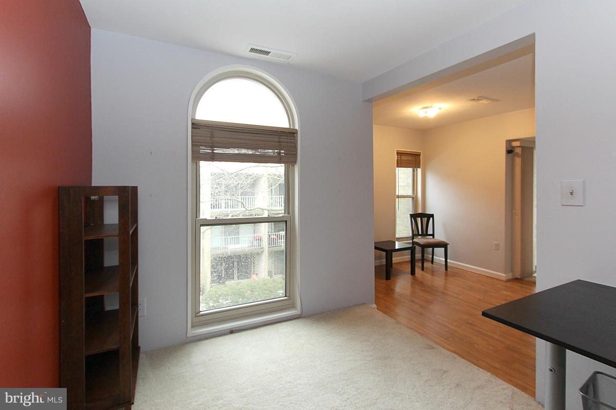 CANTERBURY SQUARE - Residential Lease