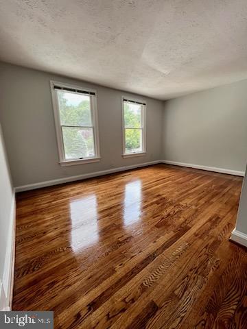 GUNNERS LAKE VILLAGE - Residential Lease