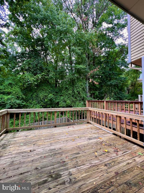 GUNNERS LAKE VILLAGE - Residential Lease