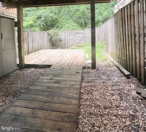 GUNNERS LAKE VILLAGE - Residential Lease