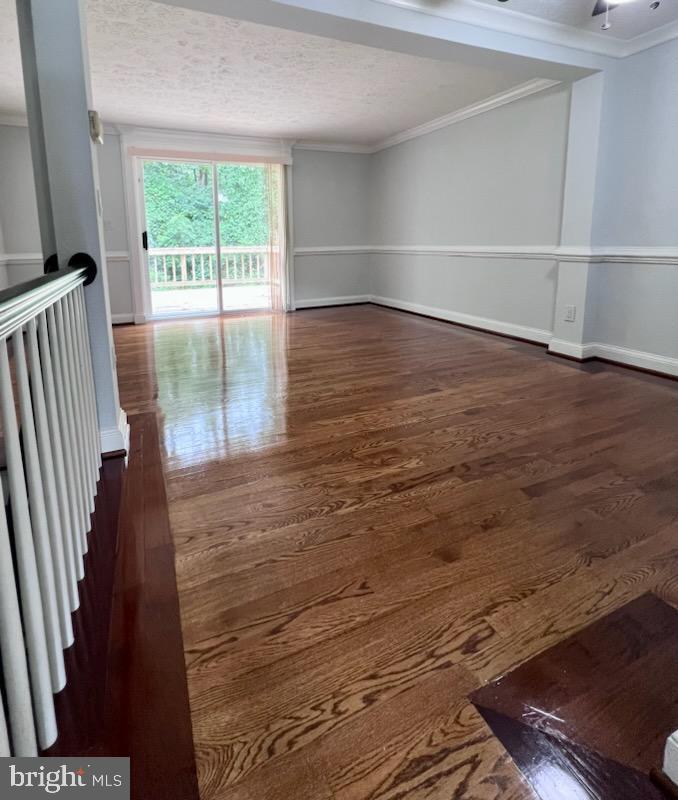 GUNNERS LAKE VILLAGE - Residential Lease