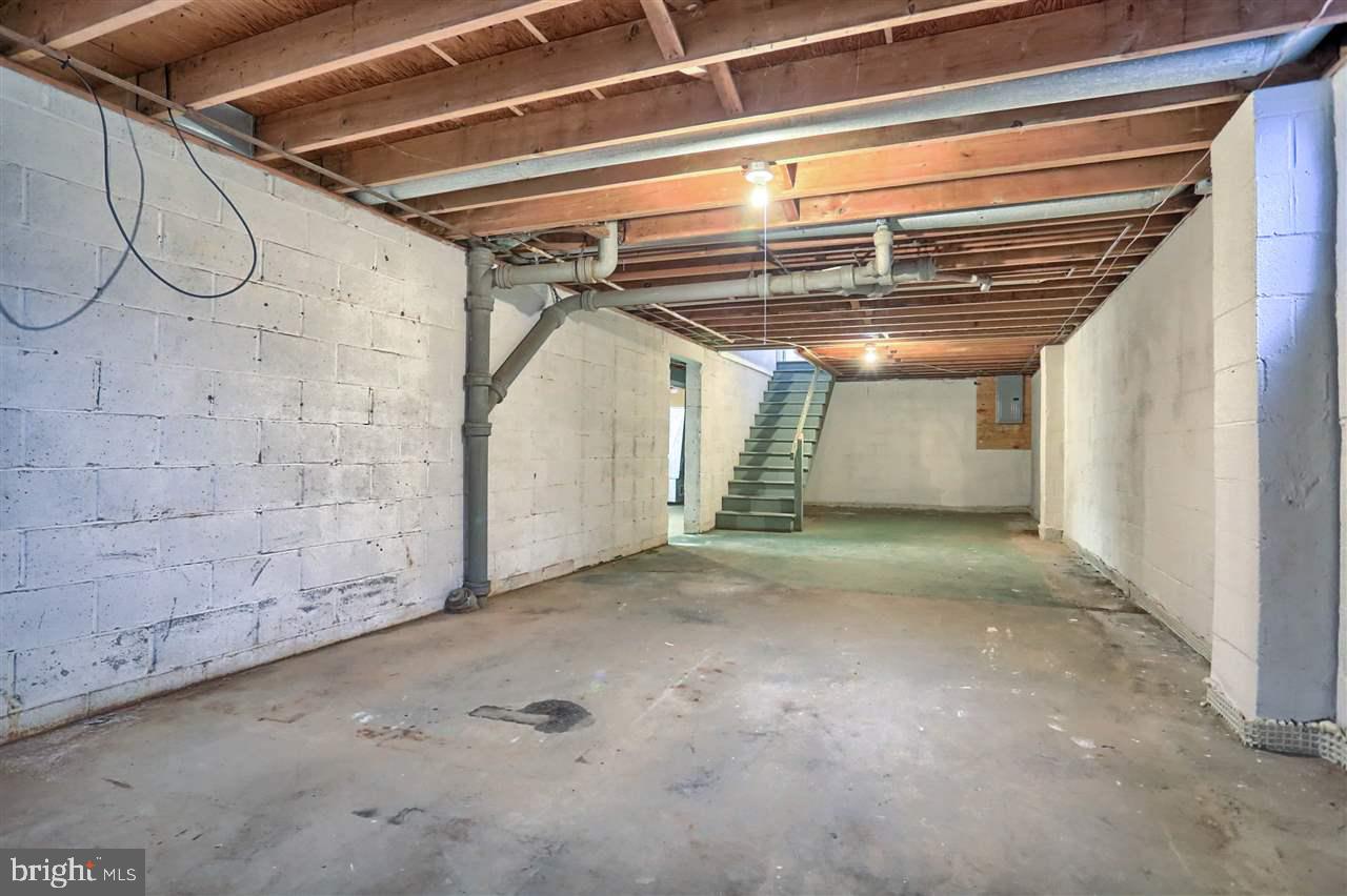 PENN OAKS - Residential