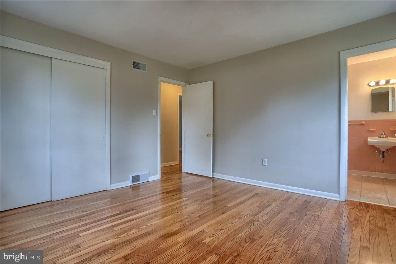 PENN OAKS - Residential