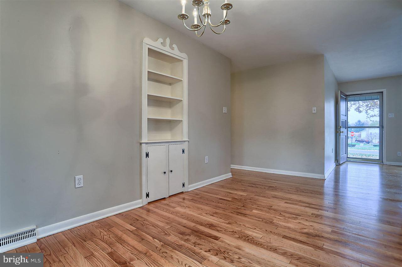 PENN OAKS - Residential