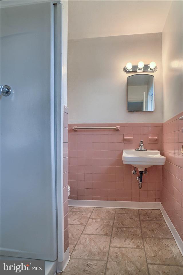 PENN OAKS - Residential