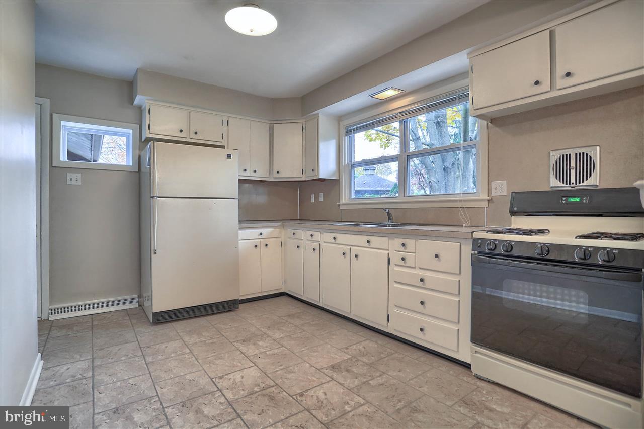 PENN OAKS - Residential