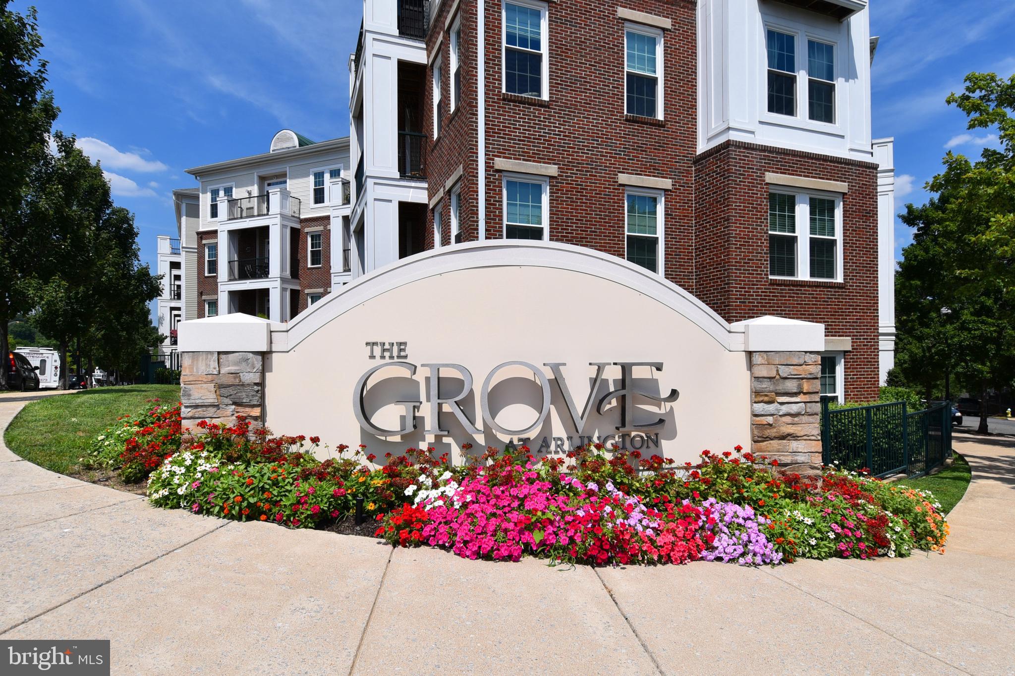 GROVE AT ARLINGTON - Residential