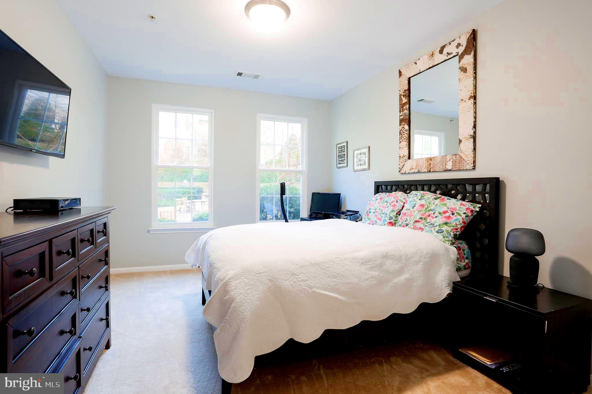 GROVE AT ARLINGTON - Residential