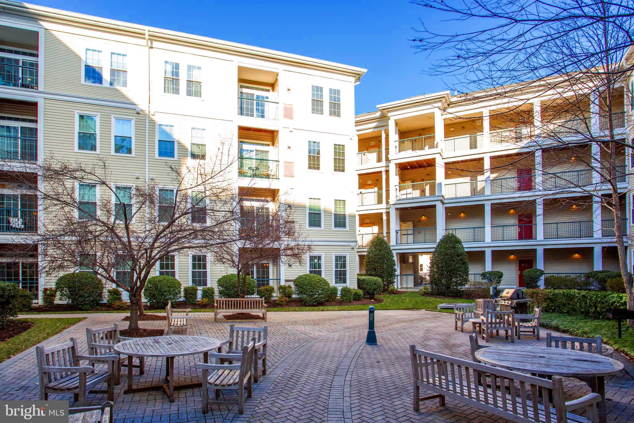 GROVE AT ARLINGTON - Residential