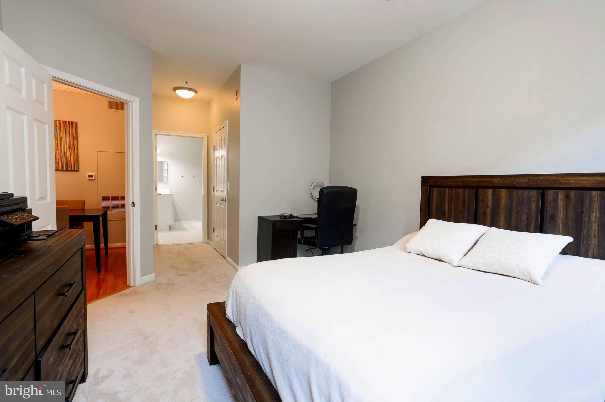 GROVE AT ARLINGTON - Residential