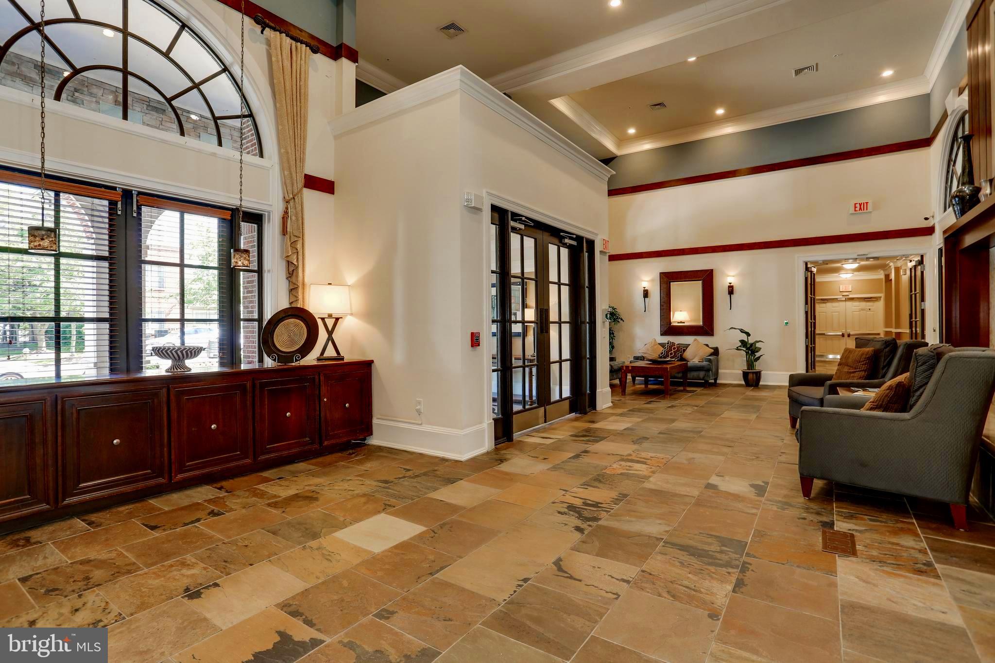 GROVE AT ARLINGTON - Residential