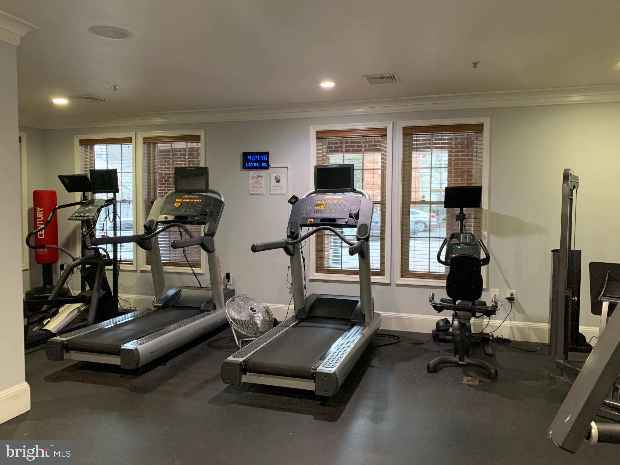 GROVE AT ARLINGTON - Residential