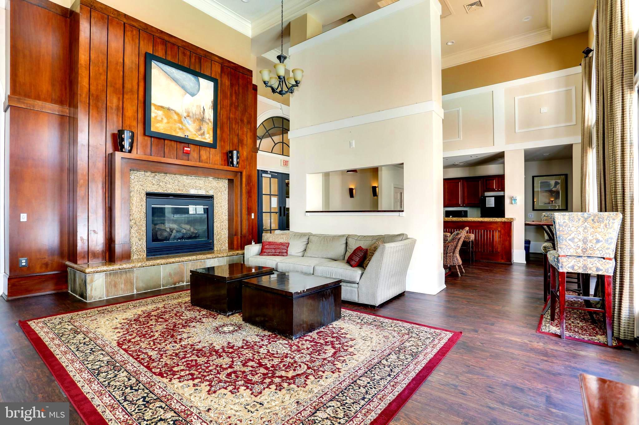 GROVE AT ARLINGTON - Residential