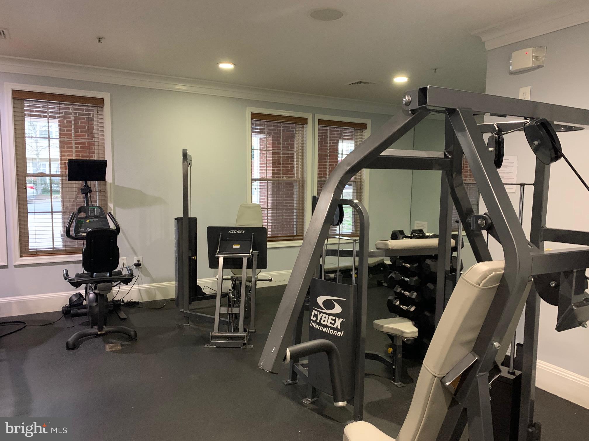 GROVE AT ARLINGTON - Residential