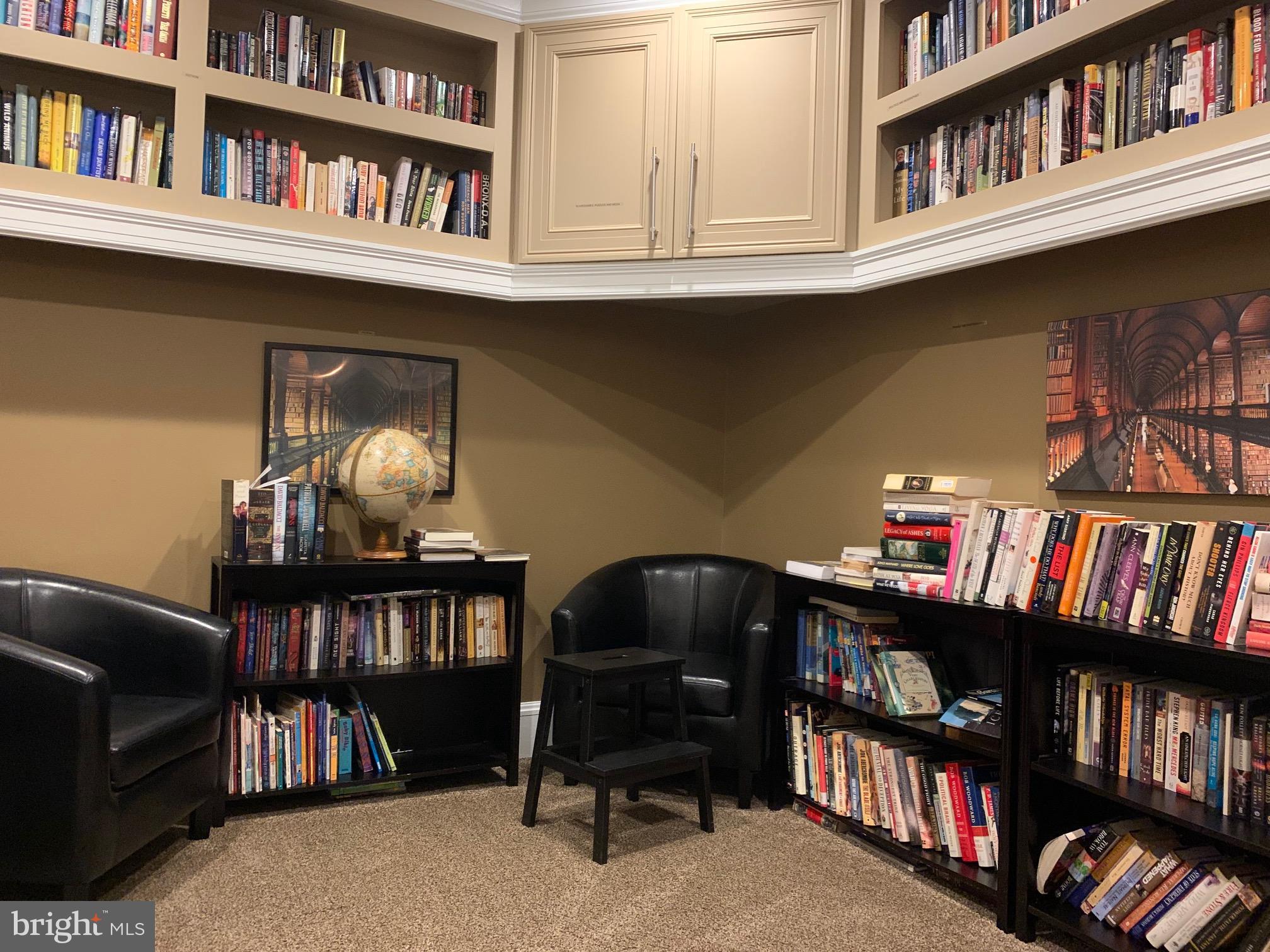 GROVE AT ARLINGTON - Residential