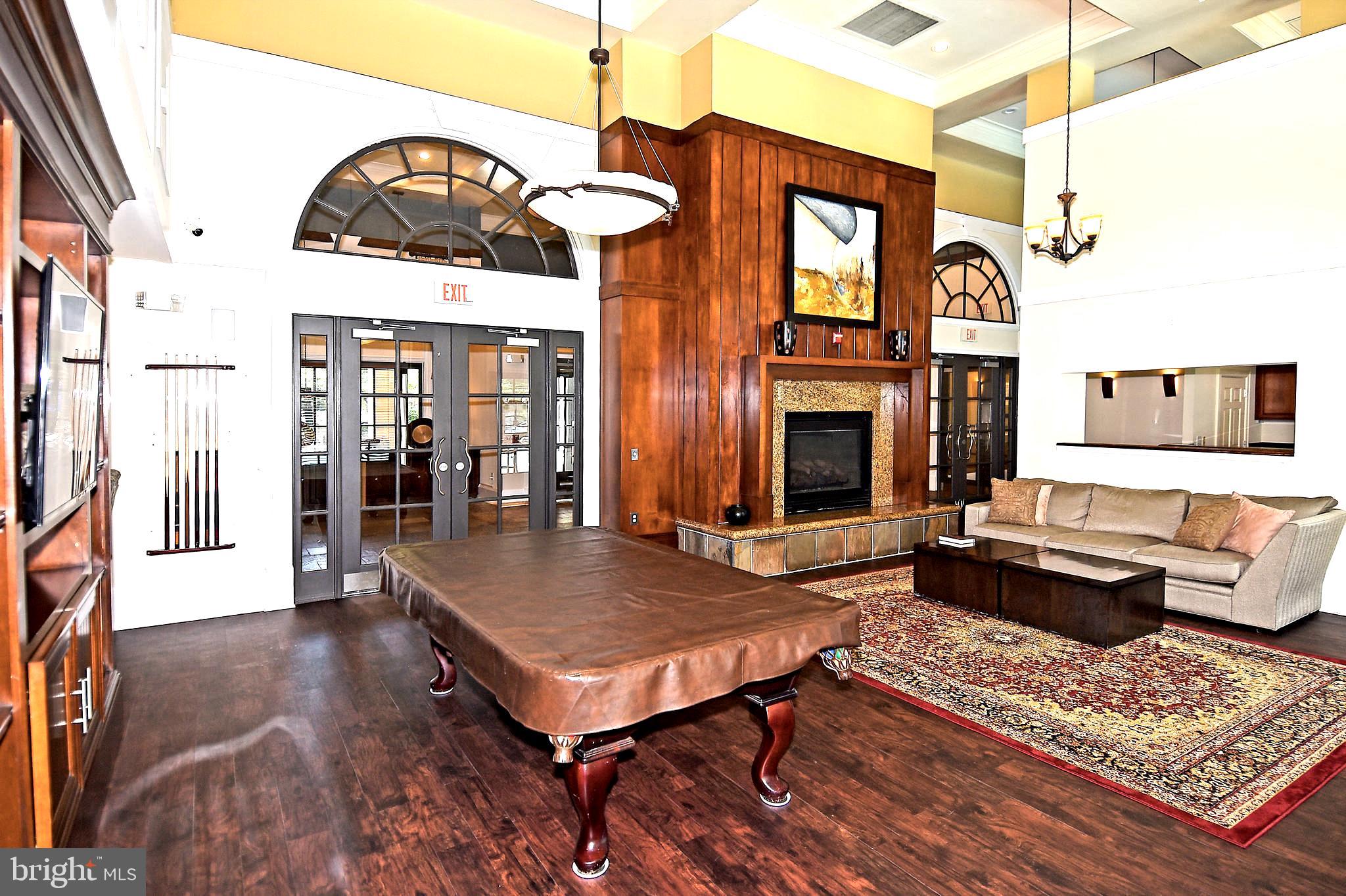 GROVE AT ARLINGTON - Residential