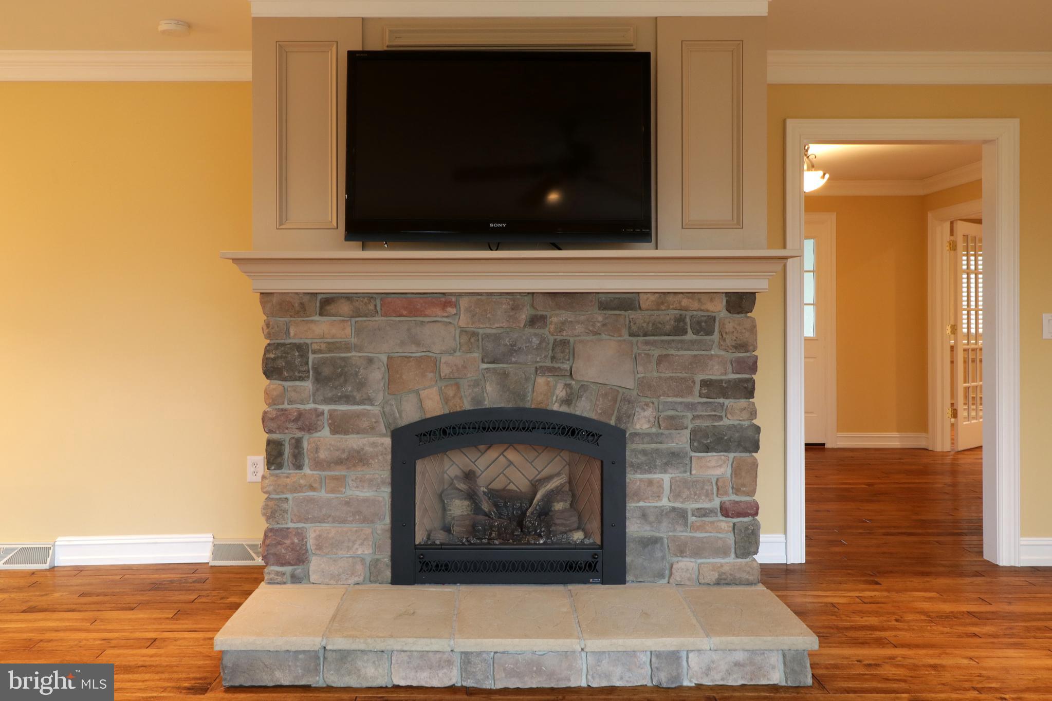 CENTRE HILLS VILLAGE - Residential