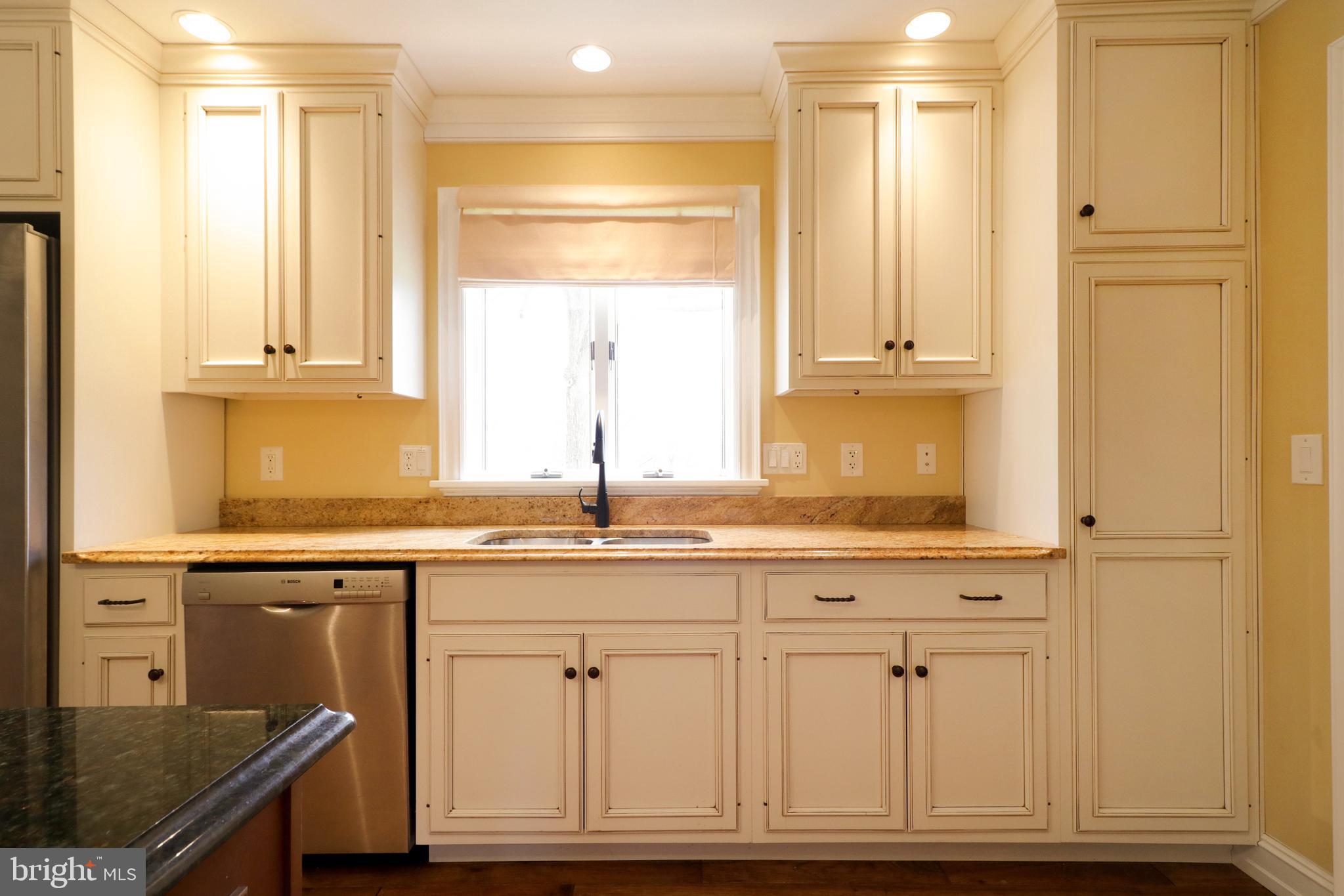 CENTRE HILLS VILLAGE - Residential