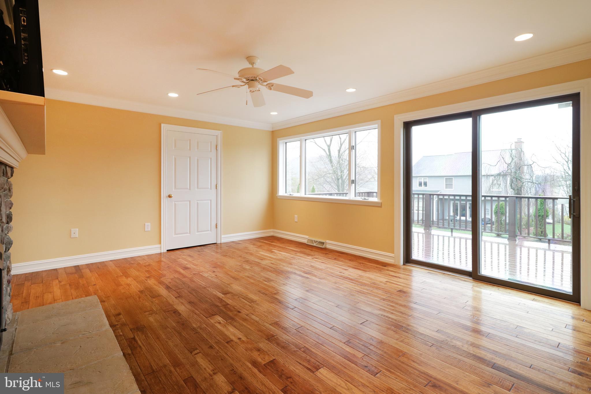 CENTRE HILLS VILLAGE - Residential